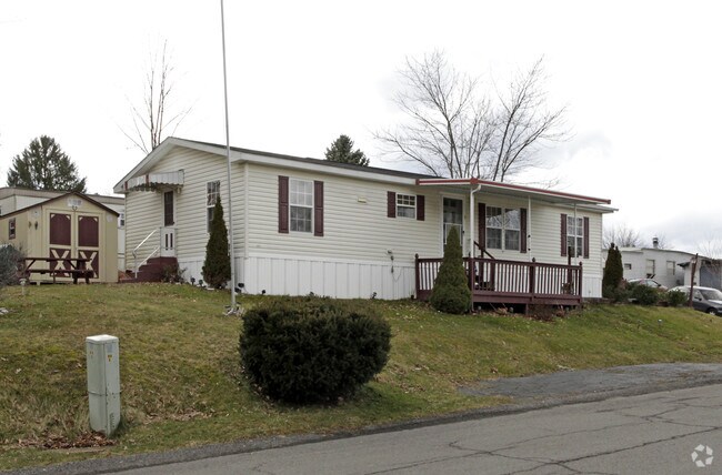 Redwood Estates Apartments Oakdale PA Apartments redwood-estates-apartments-oakdale-pa-apartments