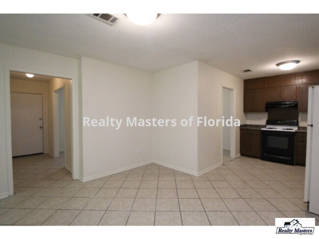 Foto del edificio - 1104 E Hernandez St