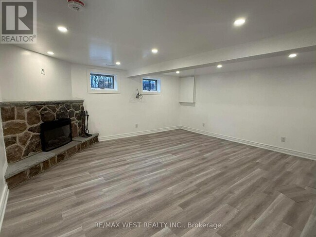 Photo du bâtiment - 132 Meadowbank Rd