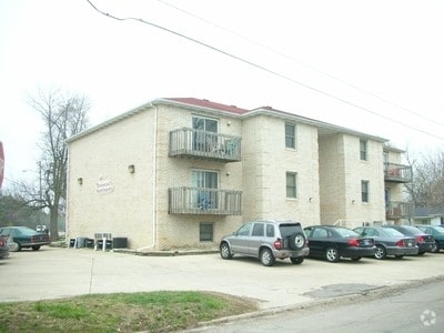 Building Photo - Rosewood Apartments