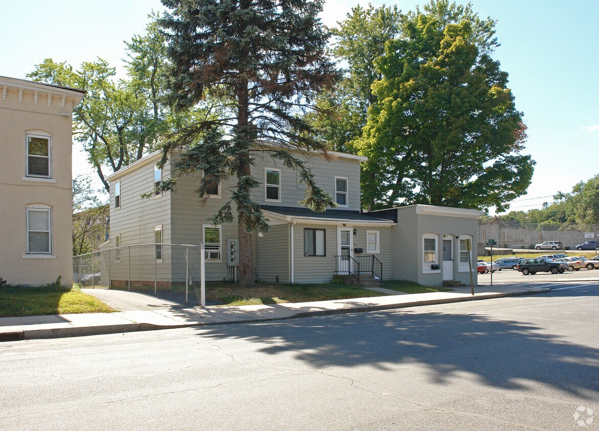 backlit all day - 23-25 Race St