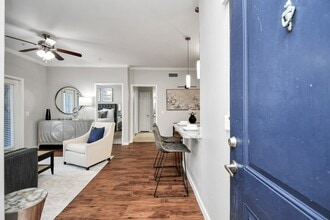 Building Photo - 6777 Sommerall Dr