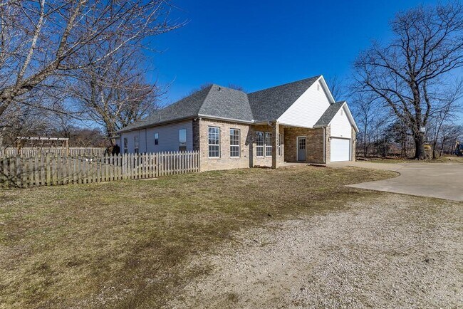 Foto del edificio - 12842 Ruby Rd