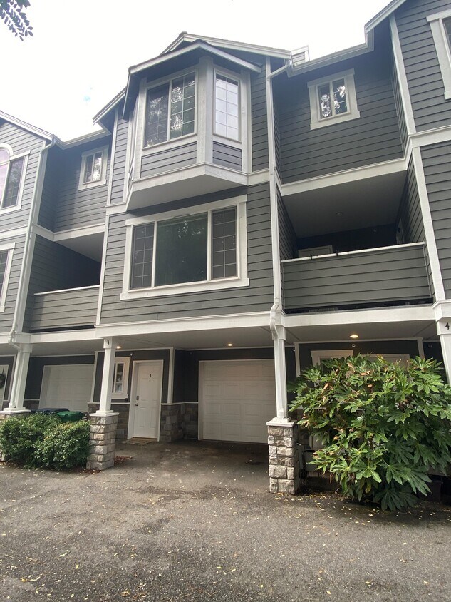 Foto principal - 8322 166th Ave NE