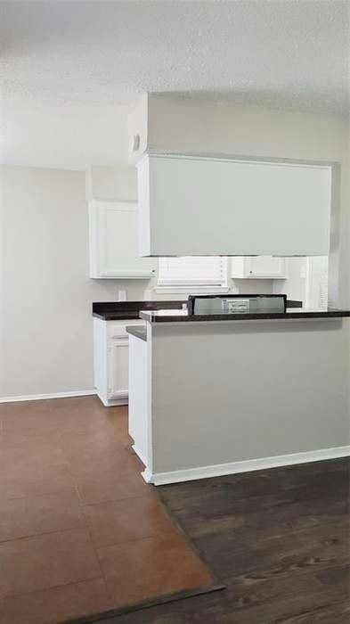 Building Photo - 209 Roberts Cir