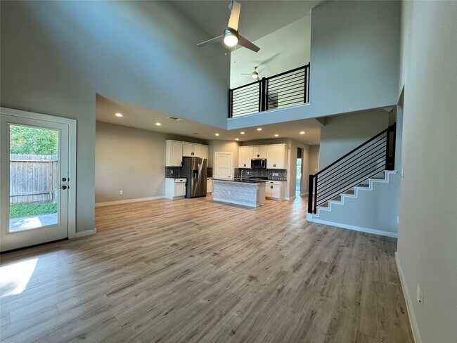 Foto del edificio - 10213 Prairie Creek Ln