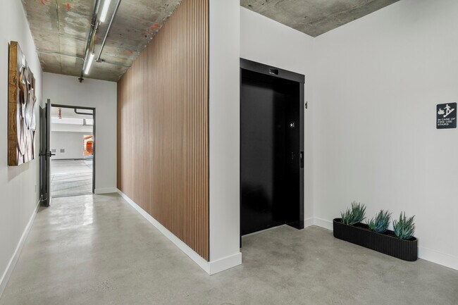 Foto del edificio - 2Fifty Luxury Apartments