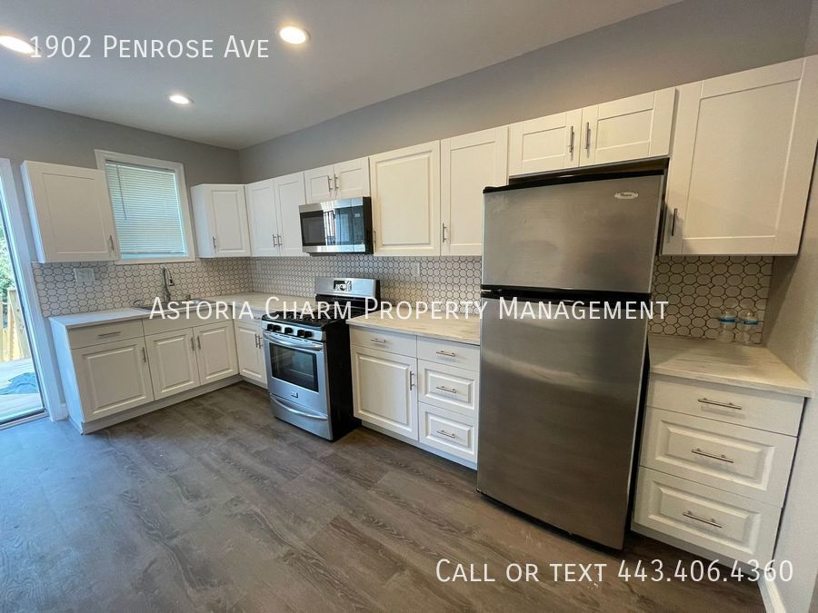 Primary Photo - Brand new renovated townhouse with 3 bedro...