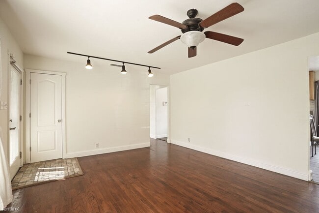 Building Photo - 3 br, 1 bath House - 451 Marengo Avenue