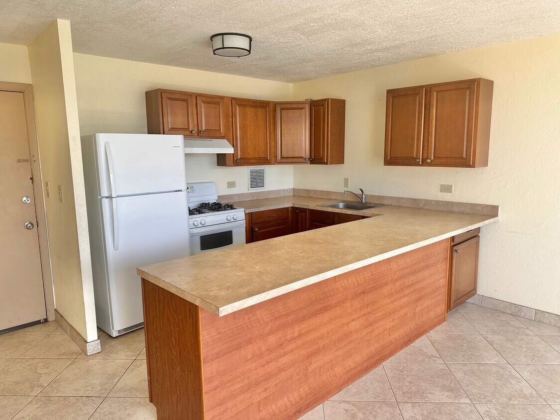 Foto principal - 1 Bedroom / 1 Bathroom Apartment at Puuone...