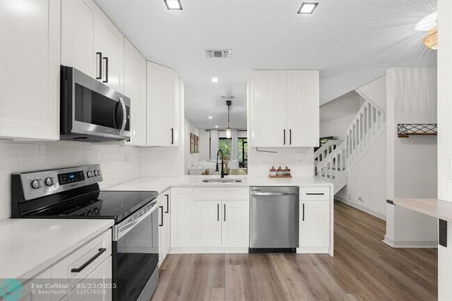Foto del edificio - 4908 NW 82nd Ave