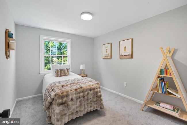 Foto del edificio - 1324 Potomac Heights Dr