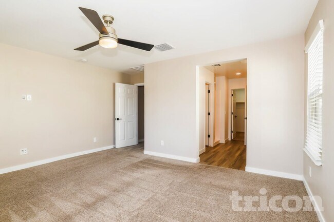 Building Photo - 4759 S Nageli