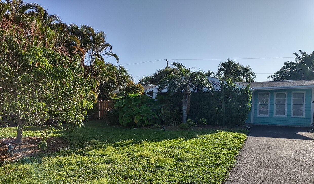 Primary Photo - 5148 Napoli Dr