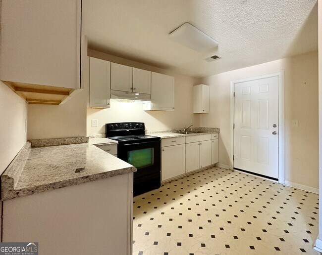 Foto del edificio - 111 Donald Dr