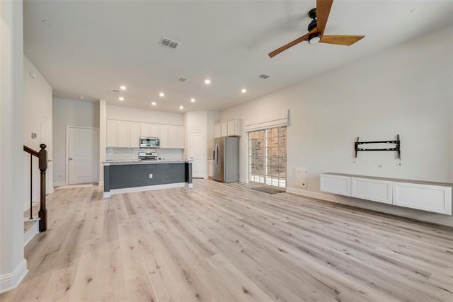 Foto del edificio - 7617 Sunset Blvd