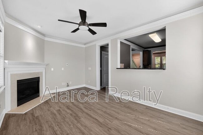 Foto del edificio - 330 Davidson Gateway Dr