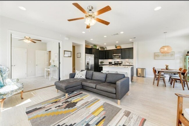 Foto del edificio - 13800 Lyndhurst St