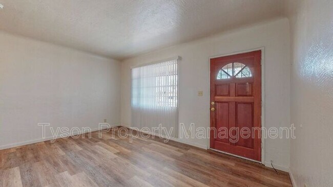 Building Photo - 2709 Bel Air Dr NE