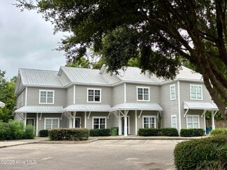 Building Photo - 1617 Shoreline Pl