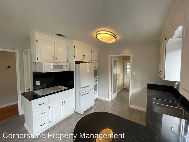 Foto del edificio - 3 br, 2 bath House - 784 N 18th St