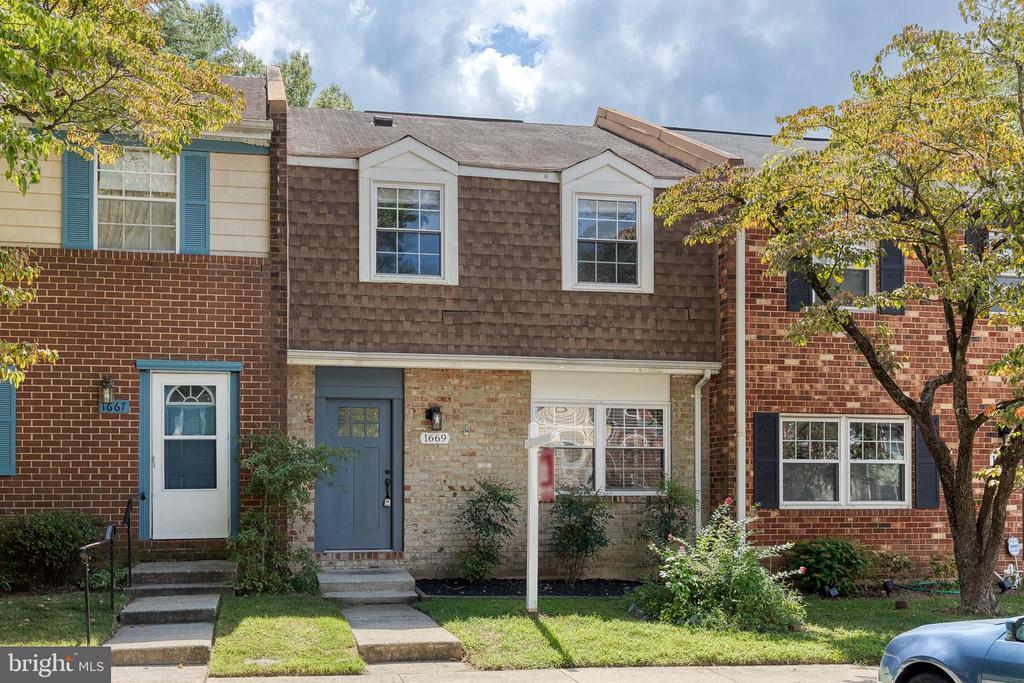 Foto principal - 1669 Yorktown Ct
