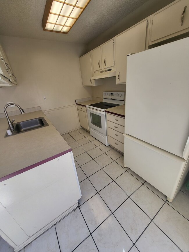Building Photo - Corner House Newly Available! 3501 Imperia...