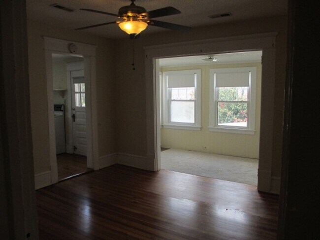 Building Photo - Charming 2br 1ba Condo in Five Points! Ava...