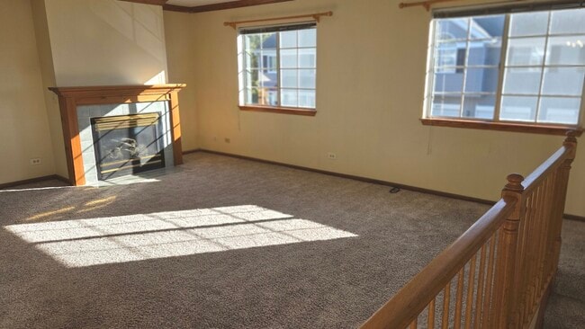 Foto del edificio - 427 Village Creek Dr