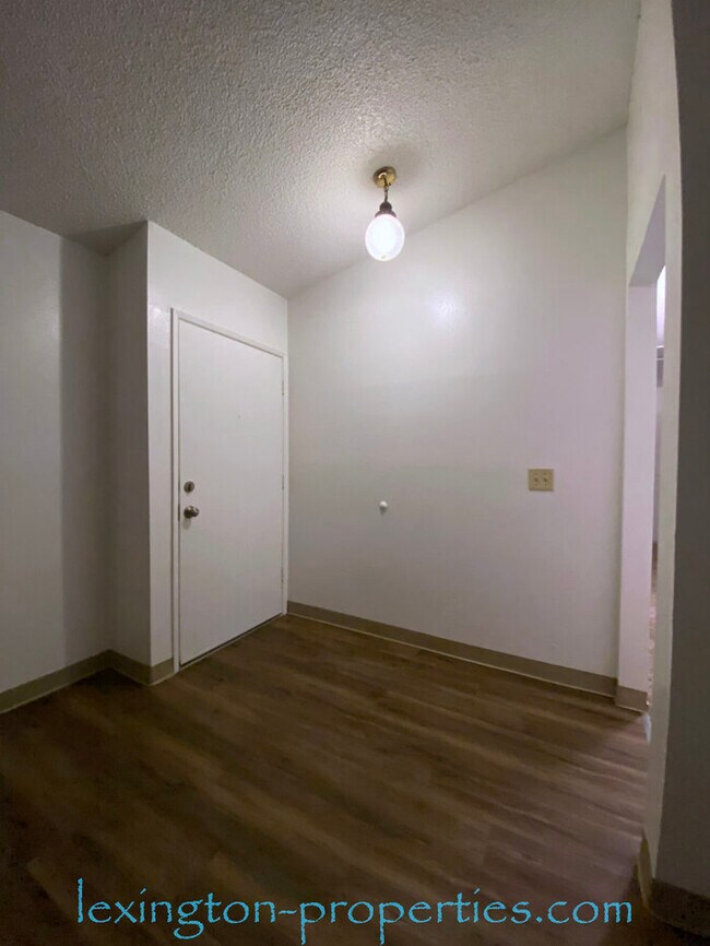 Foto del edificio - Charming 3 BD, 2 BA, Home with Modern Upgr...