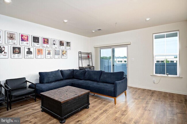 Foto del edificio - 7123 Millstone Rd
