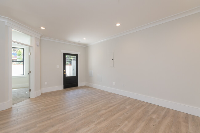 Hard wood floors and lots of light! - 504 C St NE