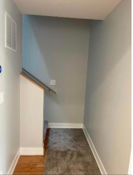 Building Photo - 3547 W Shakespeare Ave