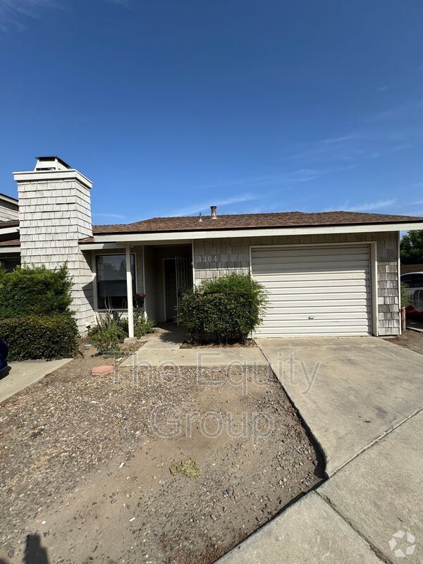 Building Photo - 4304 W Douglas Ave