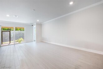 Building Photo - 388 Grace Bay Ln