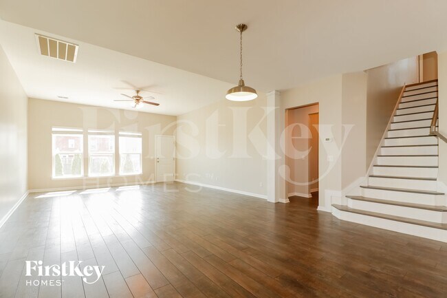 Building Photo - 220 Foxbank Plantation Blvd