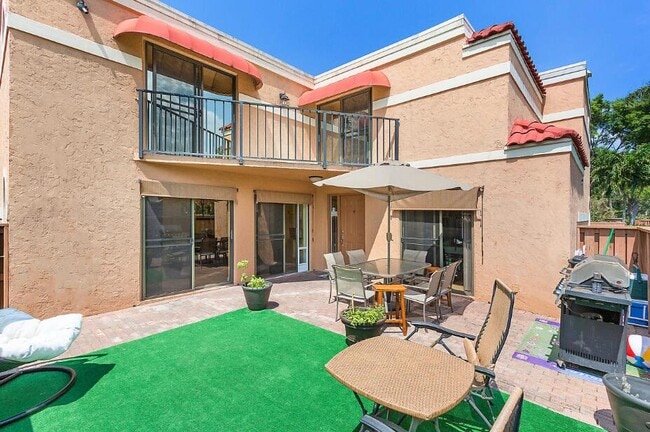 Foto del edificio - 8206 Severn Dr