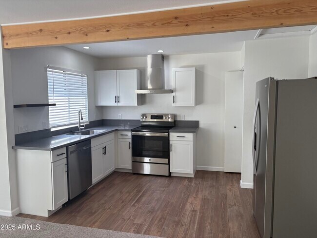 Foto del edificio - 10055 E Mountainview Lake Dr
