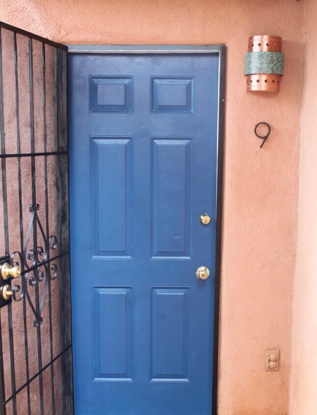 Primary Photo - 1347 Pacheco Ct