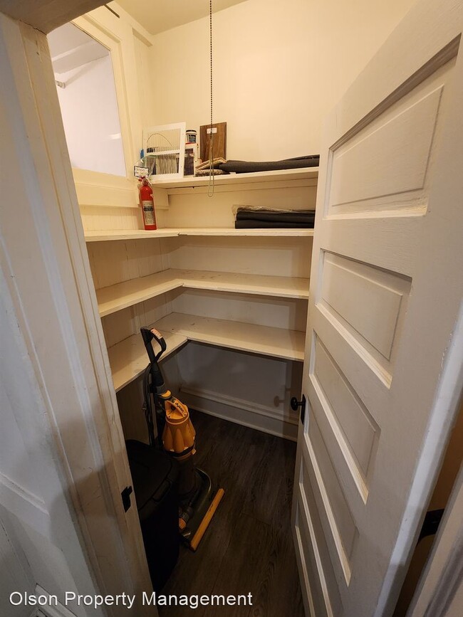 Building Photo - 1 br, 1 bath House - 614 Grand Avenue Unit H