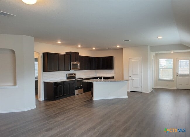 Building Photo - 618 Cypress Ct