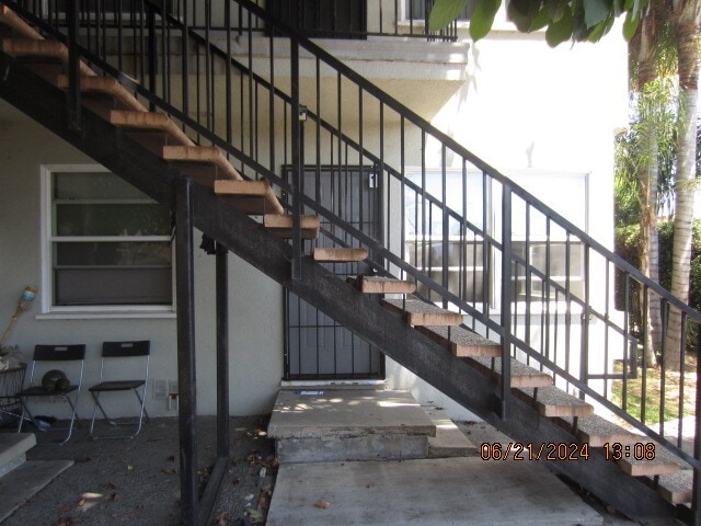 Building Photo - 14839 Blythe St