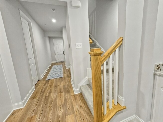 Foto del edificio - 707 England Rd
