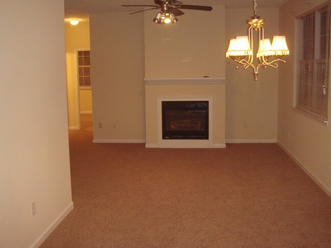 Building Photo - 707 Windcroft Circle Northwest