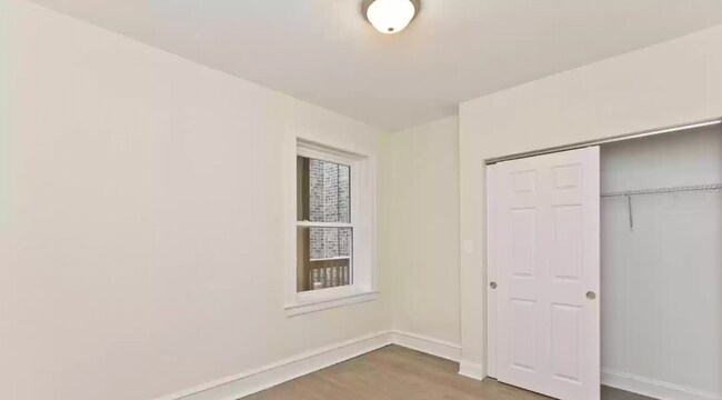 Building Photo - 2357 N Drake Ave