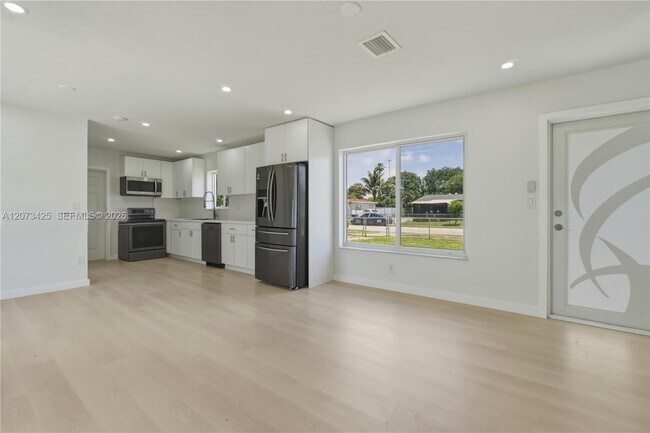 Foto del edificio - 20440 NW 20th Ct