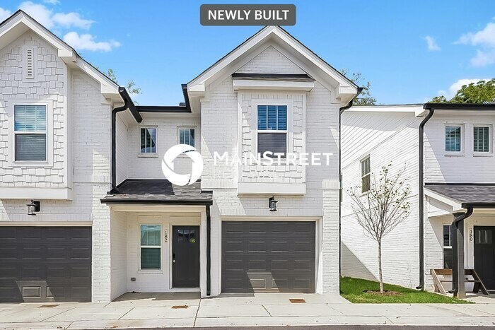Foto principal - 3 Bedroom Pet-Friendly Home in Gallatin, T...