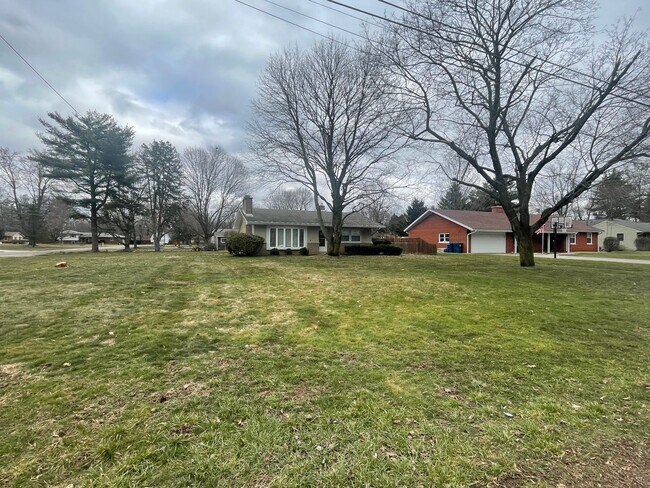 Building Photo - Two bedroom, one bathroom home in Parchment