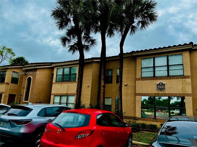 Building Photo - 2900 S University Dr