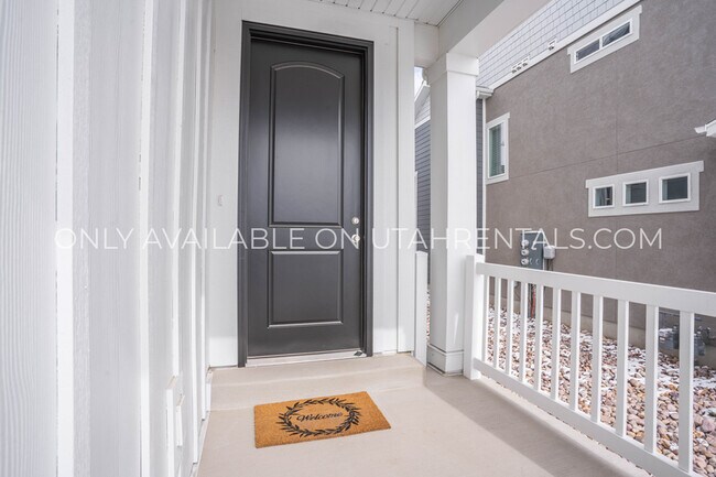 Foto del edificio - 3678 Big Horn Dr
